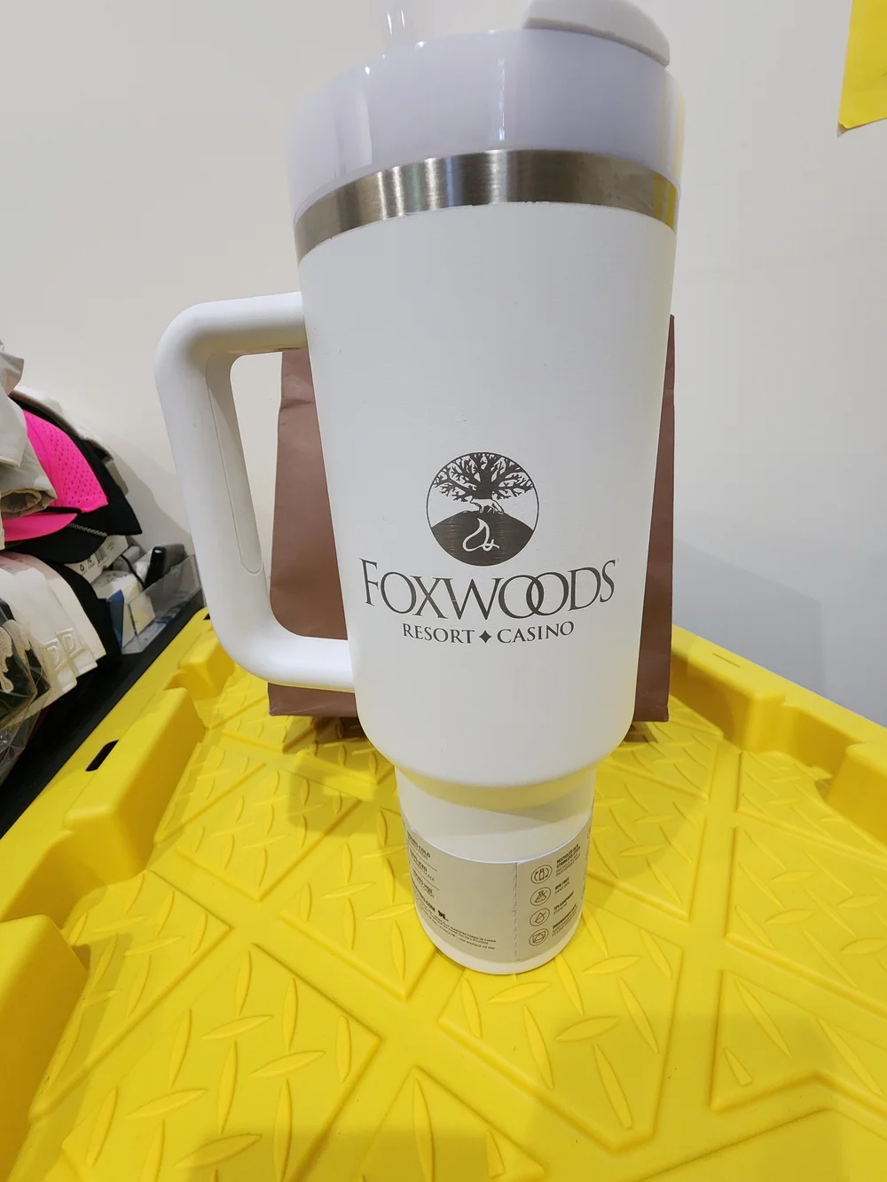 Stanley White Mug with Straw and Lid - Home Kitchen